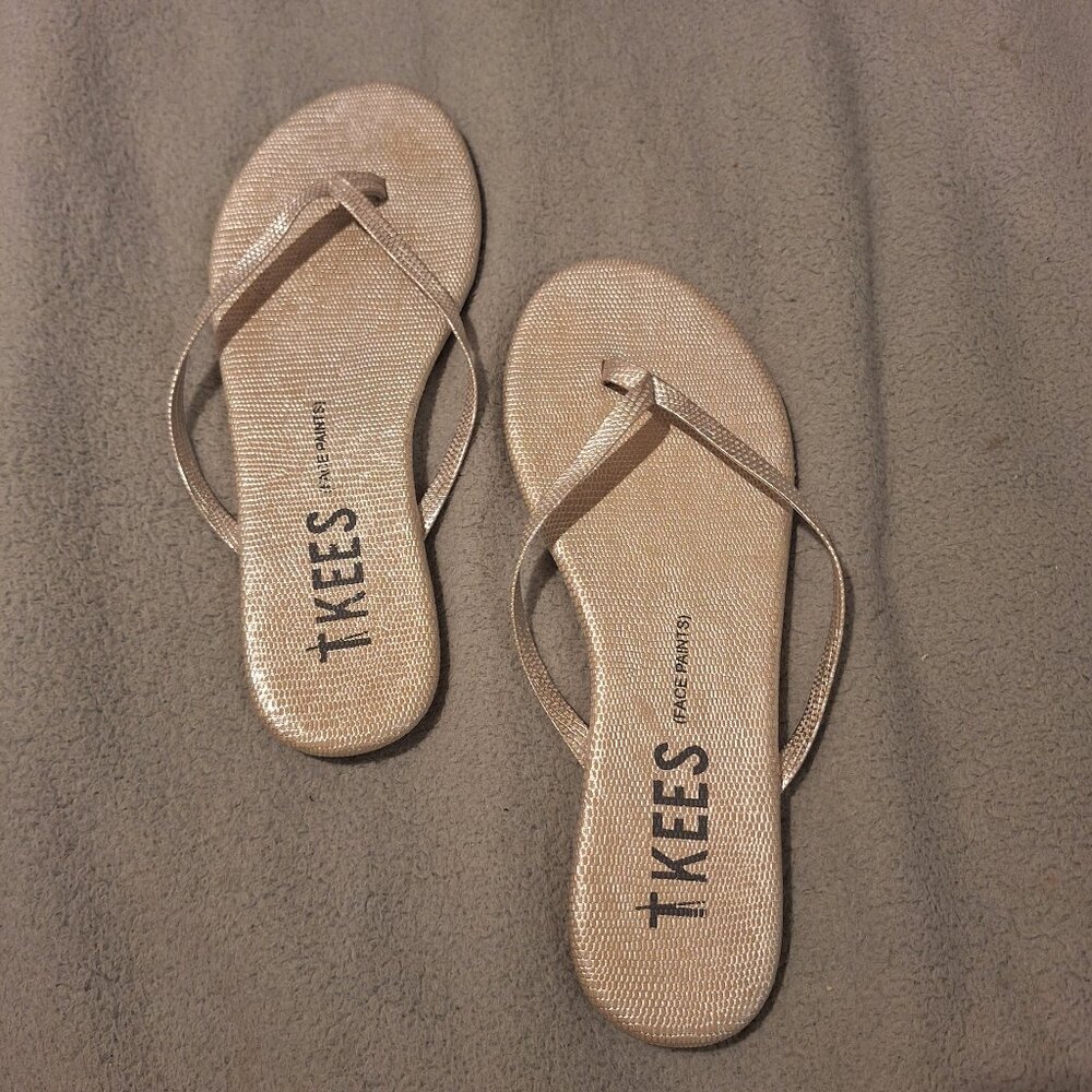 TKEES-Women 8 Glitter Sandals in Silver-Like New-With Bag-Leather
